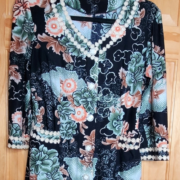 Vintage Floral Print Midi Dress - Picture 9 of 9